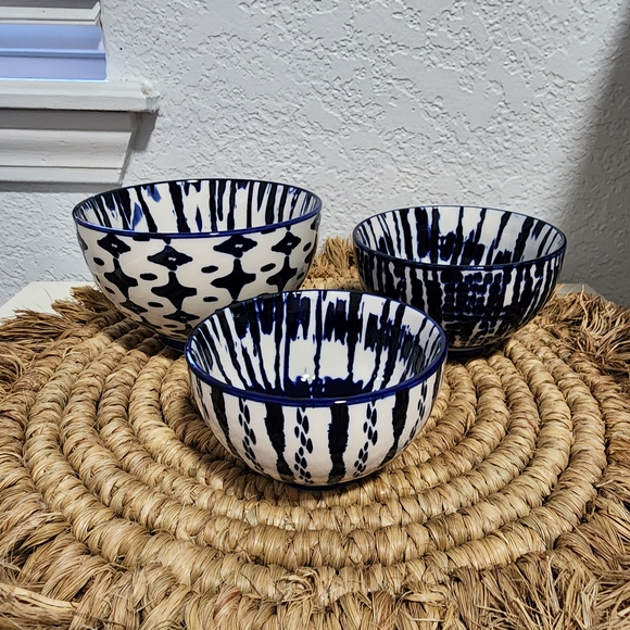 West Elm Indigo and White Ceramic Bowl Trio - Picture 2 of 7